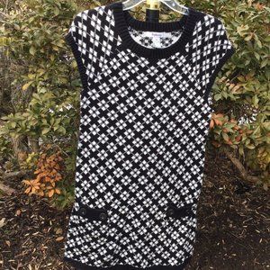 Style & Co Pretty Black-White Plaid Sweater Tunic